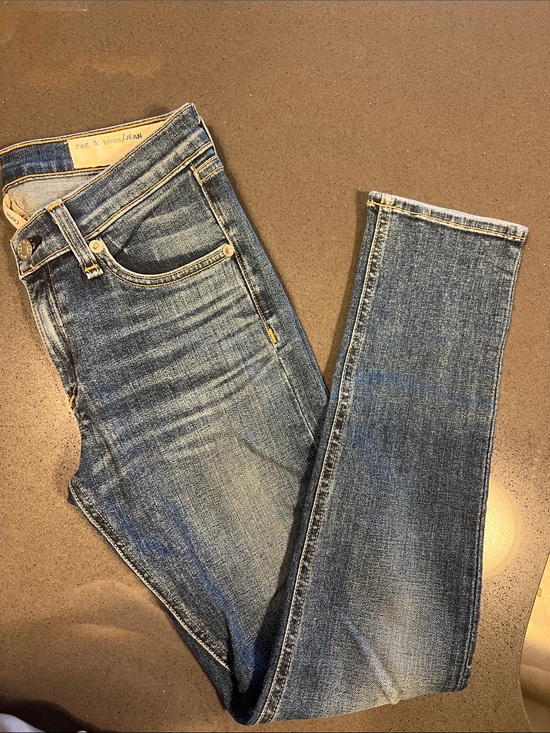 rag & bone Denim - Classic Rag & Bone Slim Capri Blue Women’s Jeans. Size 26! 28 inseam